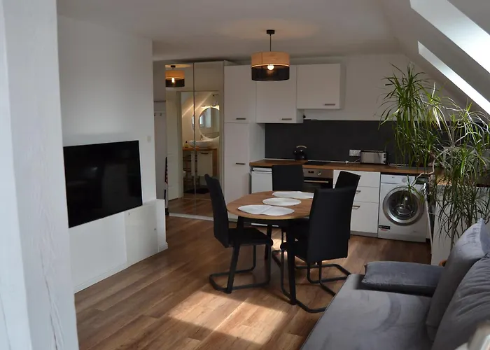 - Aurora Nad Morzem W Dziwnowku